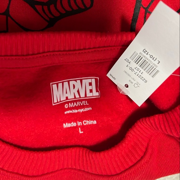 Spider-Man Marvel Red Sweatshirt New - Picture 3 of 5